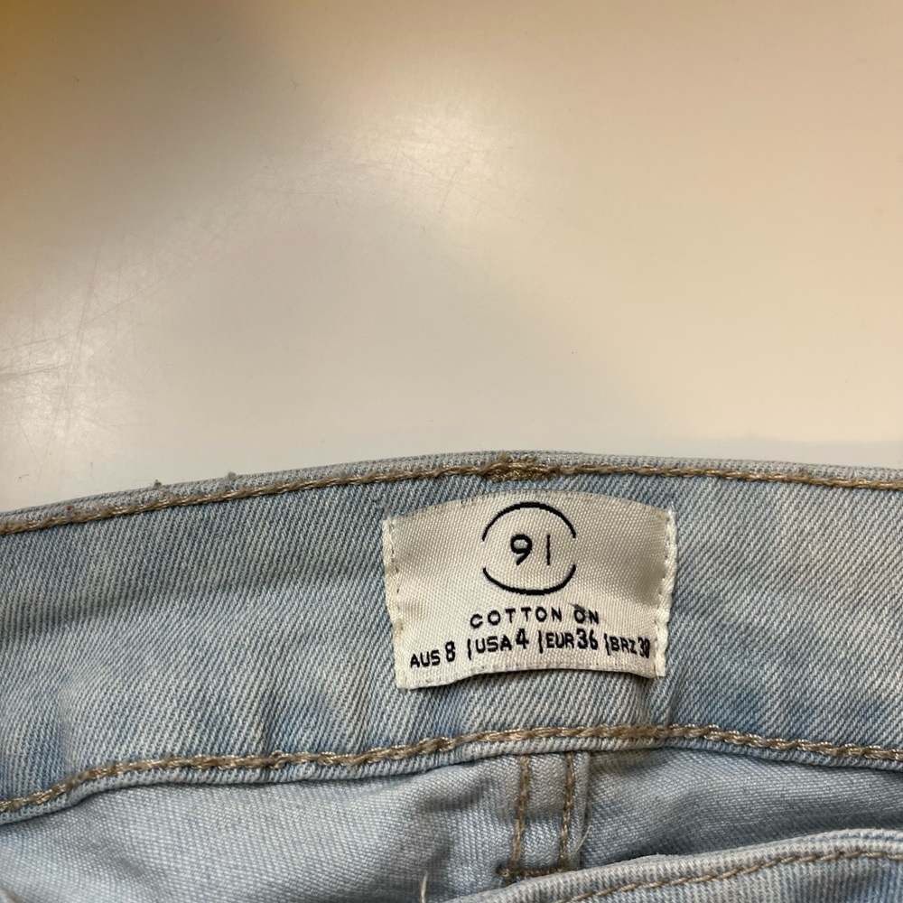 Cotton on, light blue. High grazzer skinny.